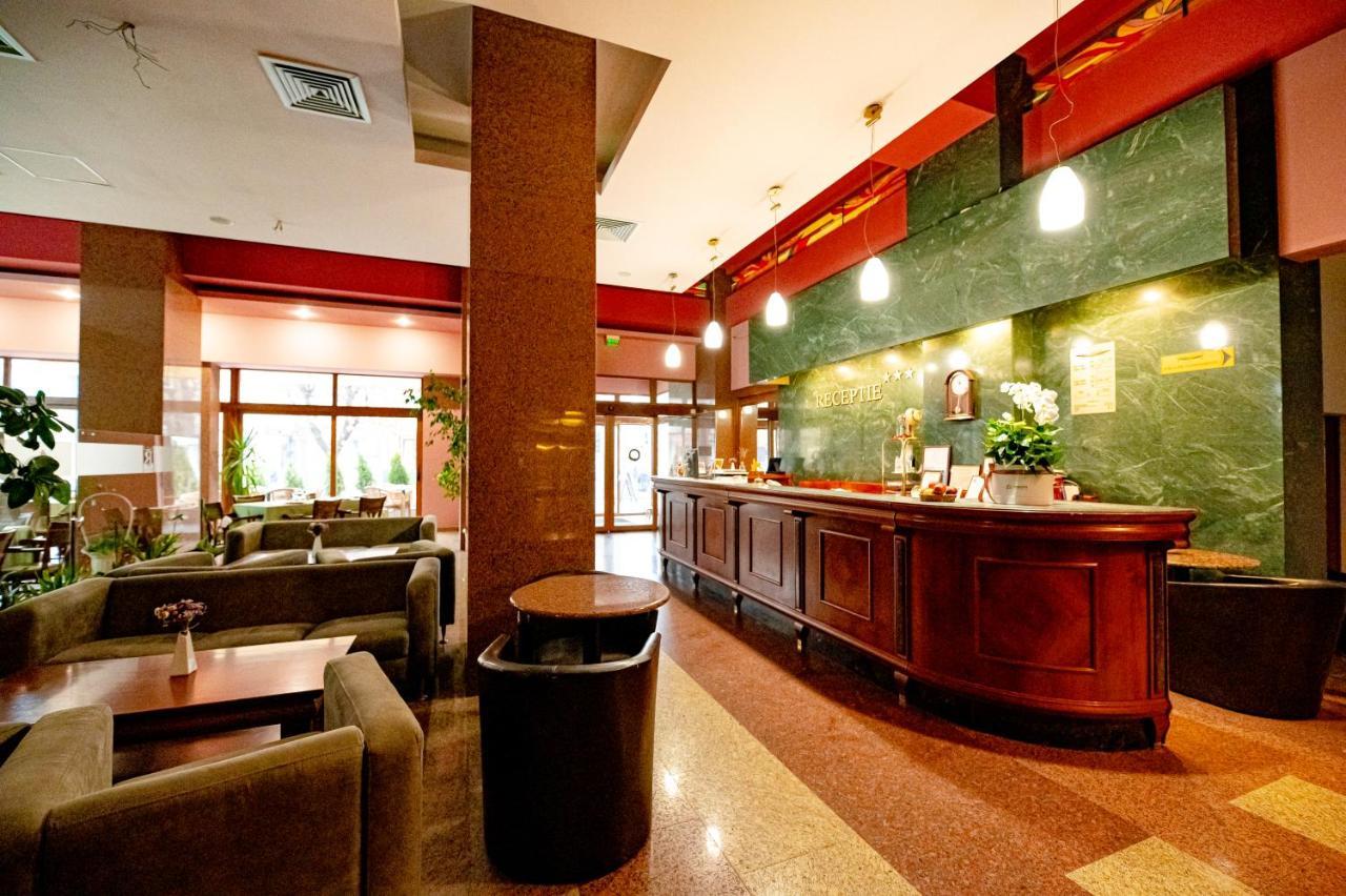 Hotel Rivulus Baia Mare Buitenkant foto