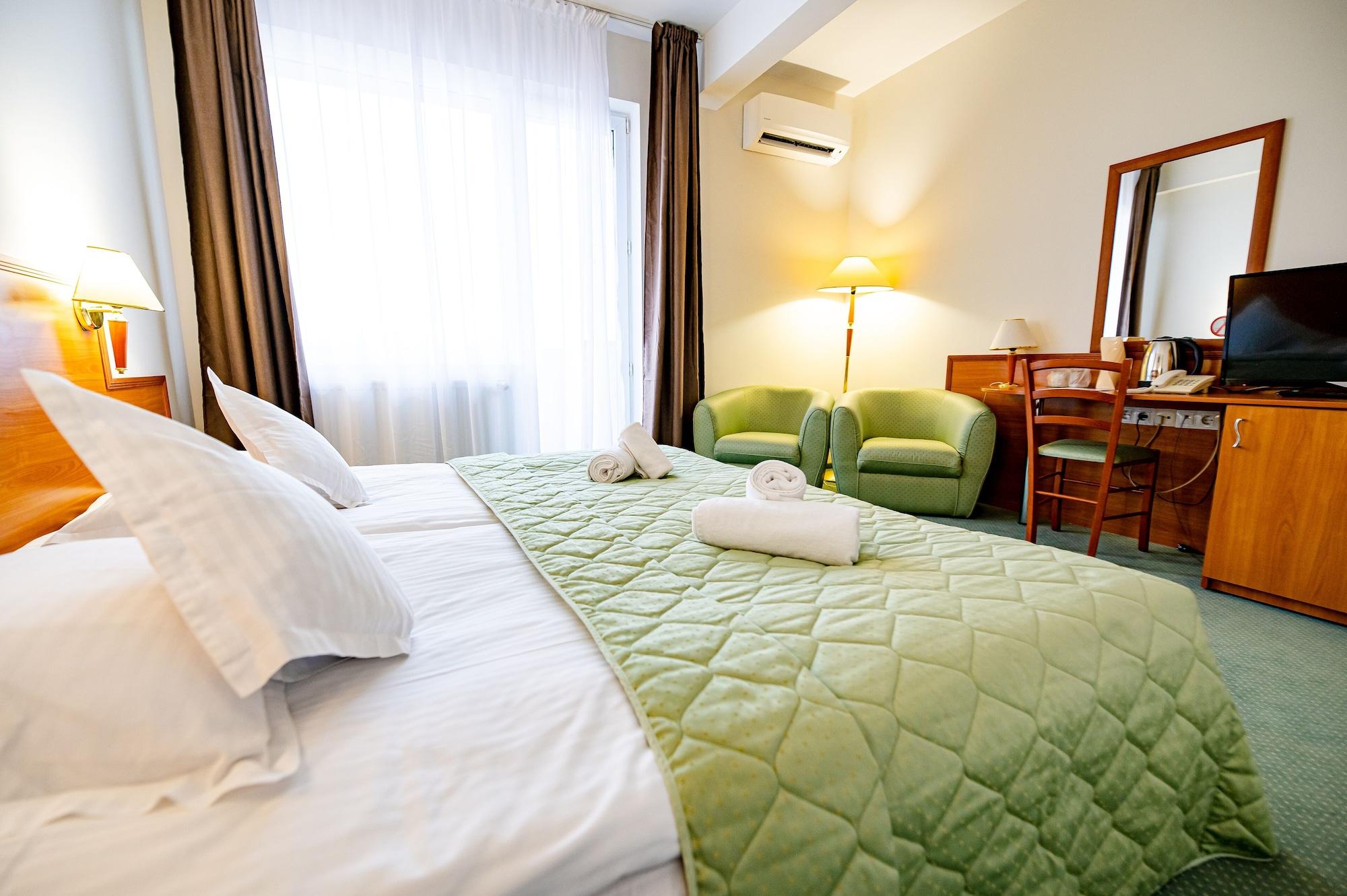 Hotel Rivulus Baia Mare Buitenkant foto
